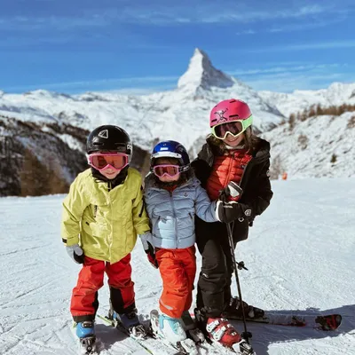 Children's ski lessons